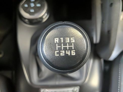 Used 2025 Ford Bronco Badlands image 20