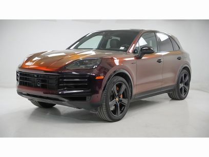 Used 2025 Porsche Cayenne E-Hybrid w/ Premium Package