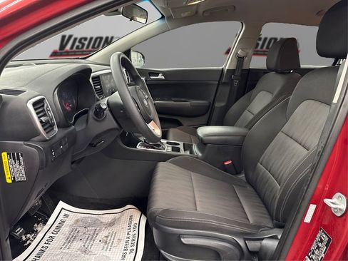 Used 2021 Kia Sportage LX image 9