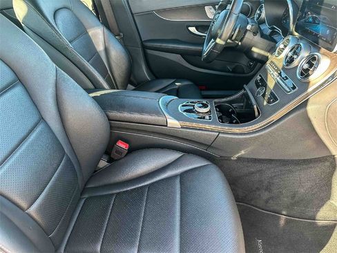 Used 2021 Mercedes-Benz C 300 Sedan image 21