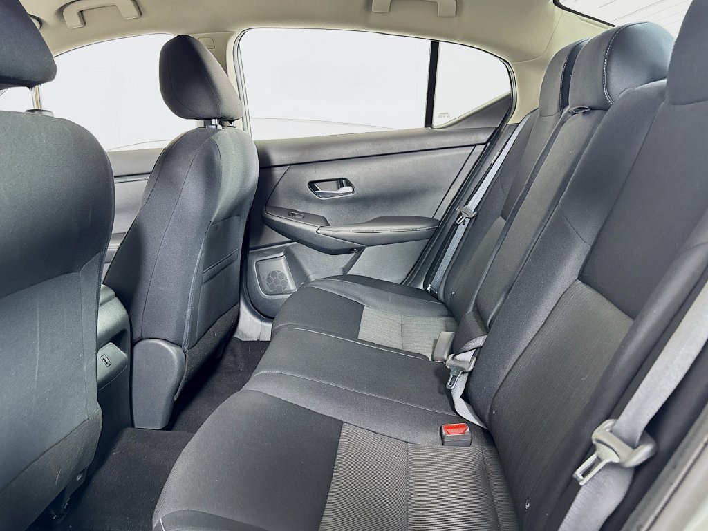 Used 2020 Nissan Sentra SV FWD image 12