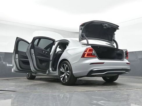 Used 2025 Volvo S60 B5 Plus FWD image 52