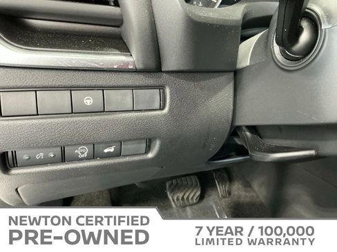 Used 2023 Nissan Rogue SV w/ SV Premium B Package FWD image 32