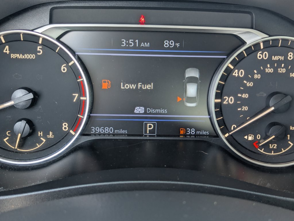 Used 2024 Nissan Altima 2.5 SV FWD image 22
