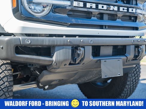 Used 2021 Ford Bronco Outer Banks w/ Sasquatch Package image 13
