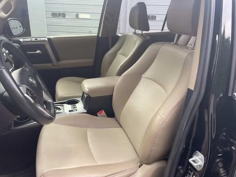 Used 2016 Toyota 4Runner SR5 Premium RWD image 17