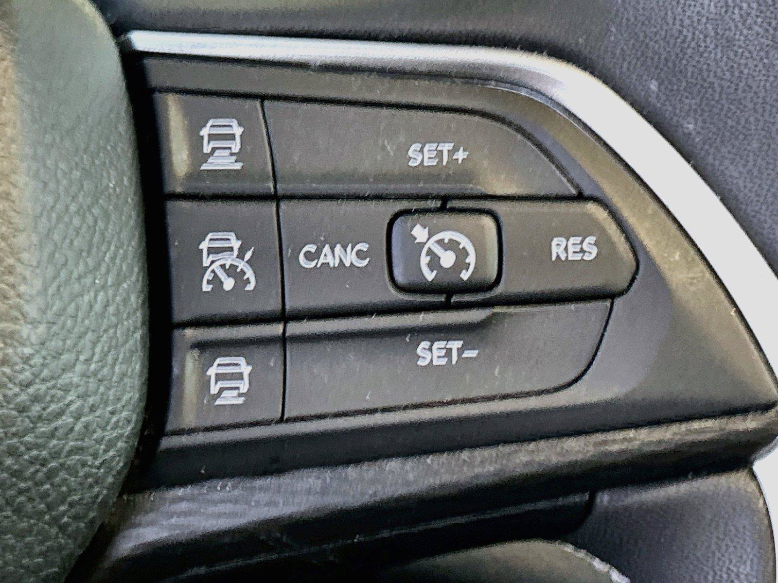 Used 2024 Jeep Grand Cherokee Laredo X w/ Trailer Tow Package AWD/4WD image 36