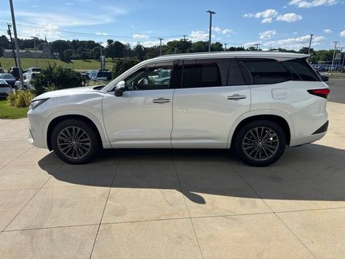 Used 2024 Lexus TX 350 AWD w/ Cold Weather Package image 4