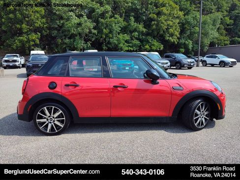Used 2023 MINI Cooper S FWD image 3