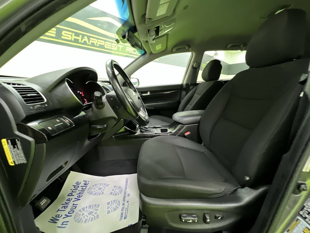Used 2015 Kia Sorento LX AWD/4WD image 17