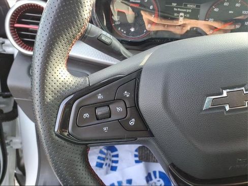 Used 2024 Chevrolet Trax RS w/ Driver Confidence Package image 14