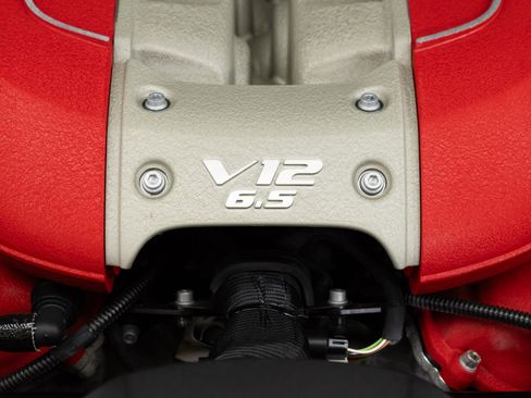 Certified 2021 Ferrari 812 GTS RWD image 97
