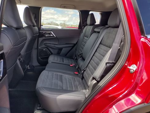 New 2026 Mitsubishi Outlander SE AWD/4WD image 8