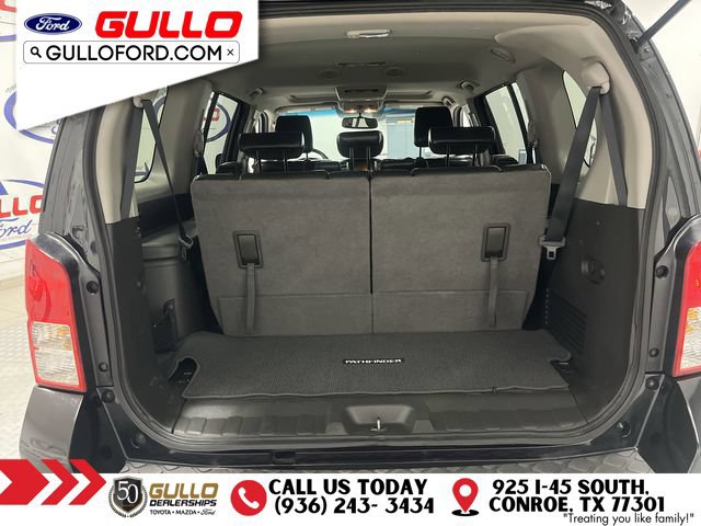 Used 2011 Nissan Pathfinder LE w/ Navigation Pkg AWD/4WD image 10