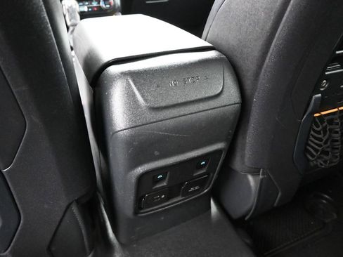 Used 2021 Ford Bronco Badlands image 19