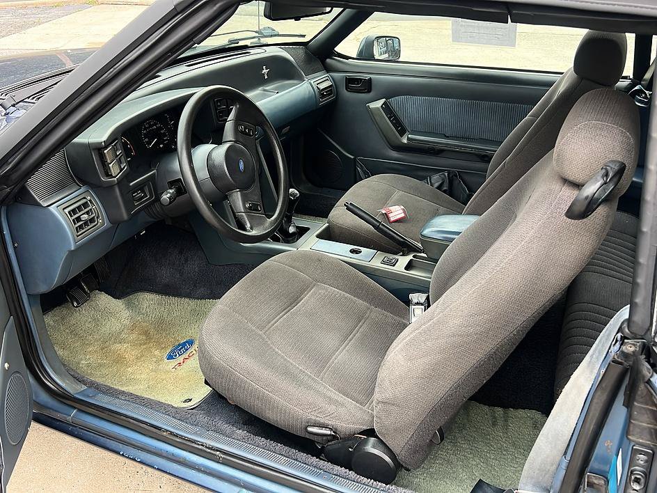 Used 1989 Ford Mustang LX RWD image 15