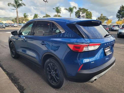Used 2022 Ford Escape SE image 7