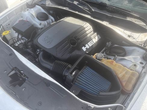 Used 2017 Dodge Charger R/T image 32