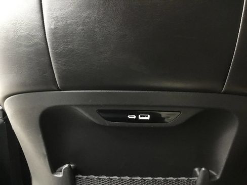 Used 2025 Chrysler Pacifica Select FWD image 33