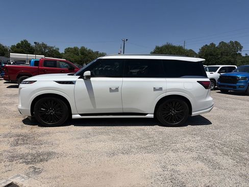 Used 2025 INFINITI QX80 Luxe RWD image 4