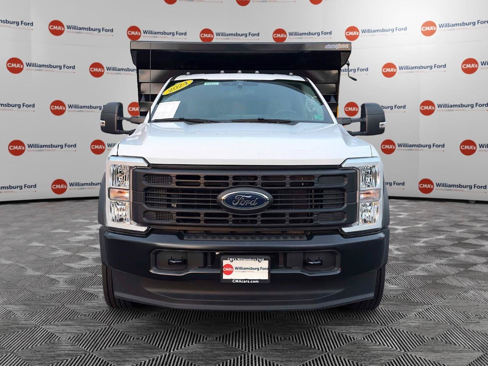 New 2024 Ford F550 4x4 Regular Cab Super Duty image 2
