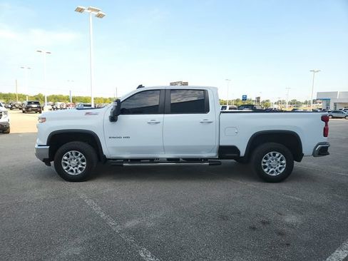 Used 2025 Chevrolet Silverado 2500 LT AWD/4WD image 6