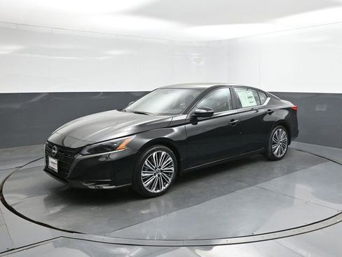 New 2026 Nissan Altima 2.5 SV w/ SV Premium Package image 30