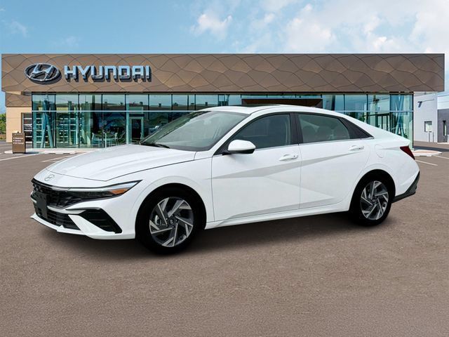 New 2025 Hyundai Elantra SEL FWD image 2