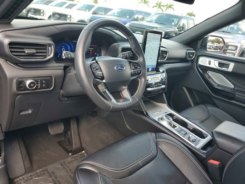 Used 2023 Ford Explorer ST w/ Equipment Group 401A image 13