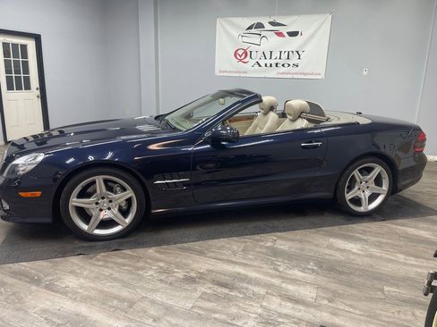 Used 2009 Mercedes-Benz SL 550 w/ Premium I Pkg image 14