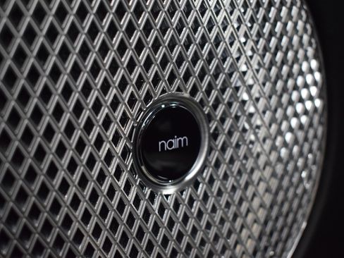 Certified 2023 Bentley Bentayga image 40