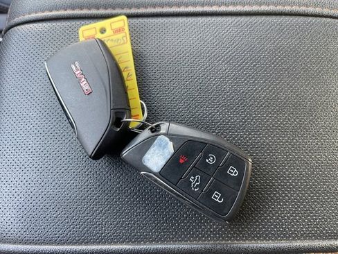 Used 2023 GMC Sierra 1500 AT4 w/ AT4 Premium Package image 25