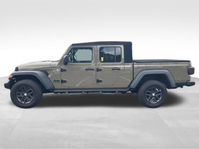 Used 2020 Jeep Gladiator Sport w/ Quick Order Package 24S AWD/4WD image 9