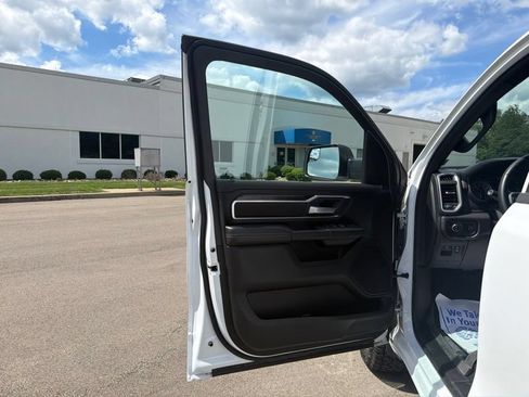 Used 2023 RAM 1500 Big Horn AWD/4WD image 16