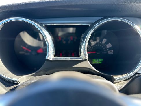 Used 2005 Ford Mustang Coupe image 28