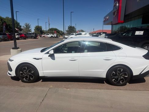 Used 2024 Hyundai Sonata SEL FWD image 8