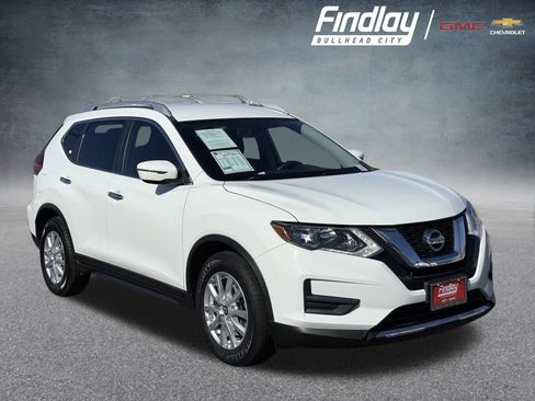 Used 2017 Nissan Rogue SV image 1