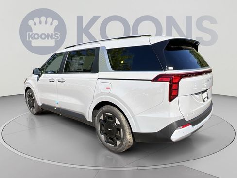 New 2026 Kia Carnival EX FWD image 8