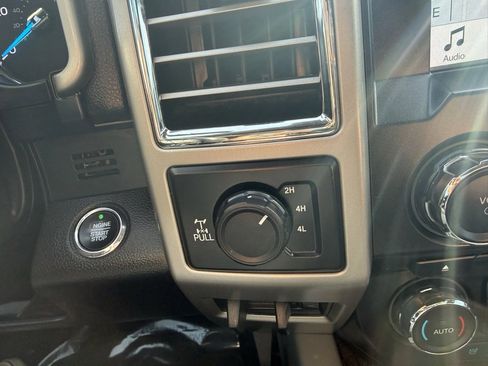 Used 2017 Ford F350 Lariat w/ Lariat Ultimate Package image 12