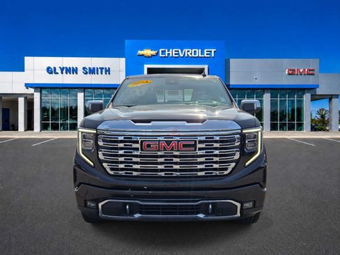 Used 2023 GMC Sierra 1500 Denali w/ Denali Reserve Package AWD/4WD image 2