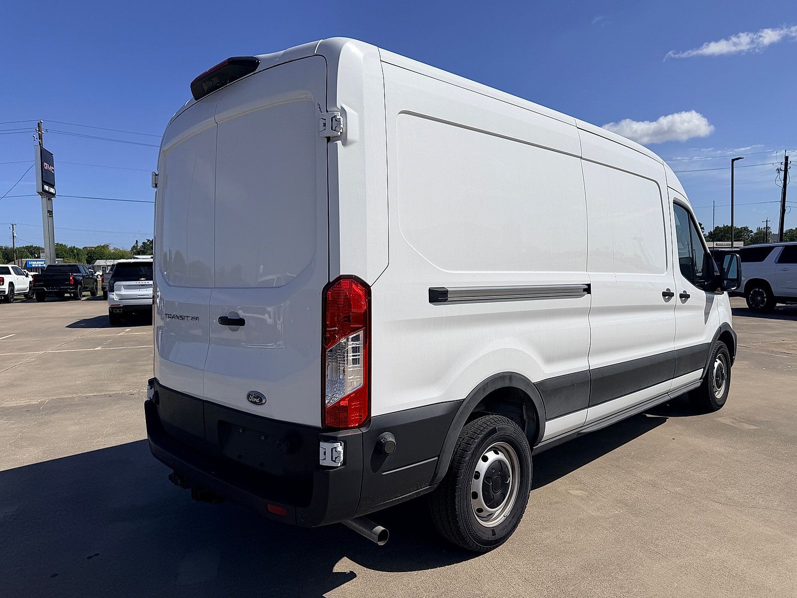 Used 2024 Ford Transit 250 148 Medium Roof RWD image 7