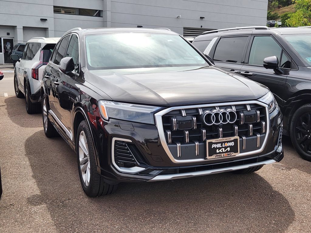 Used 2025 Audi Q7 2.0T Premium Plus w/ Premium Plus Package AWD/4WD image 19