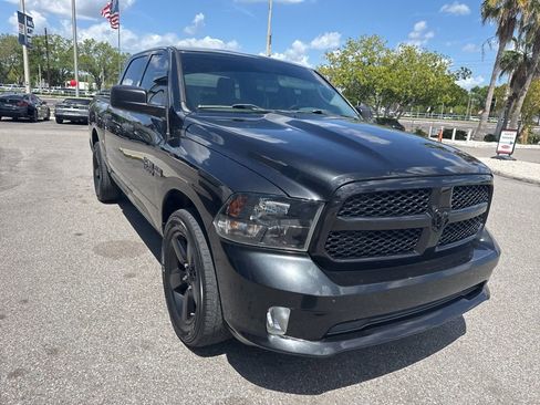Used 2018 RAM 1500 Express w/ Express Value Package image 4