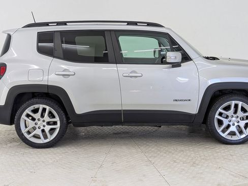 Used 2021 Jeep Renegade Latitude image 8