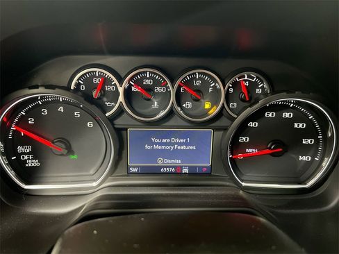 Used 2021 Chevrolet Tahoe Z71 w/ Luxury Package image 12