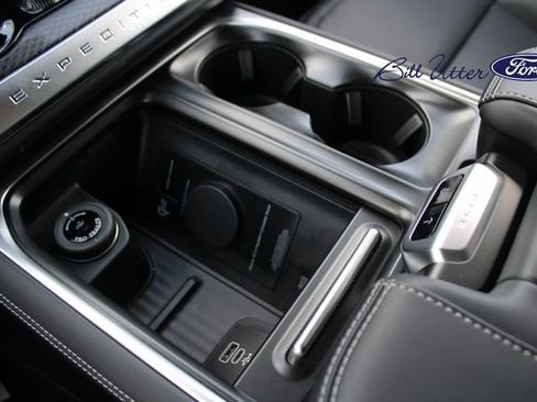 New 2027 Ford Expedition Platinum w/ Stealth Appearance Package AWD/4WD image 14