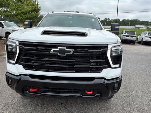 Used 2025 Chevrolet Silverado 2500 LTZ w/ Trail Boss Package AWD/4WD image 3