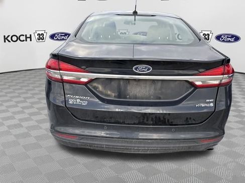 Used 2018 Ford Fusion SE image 6