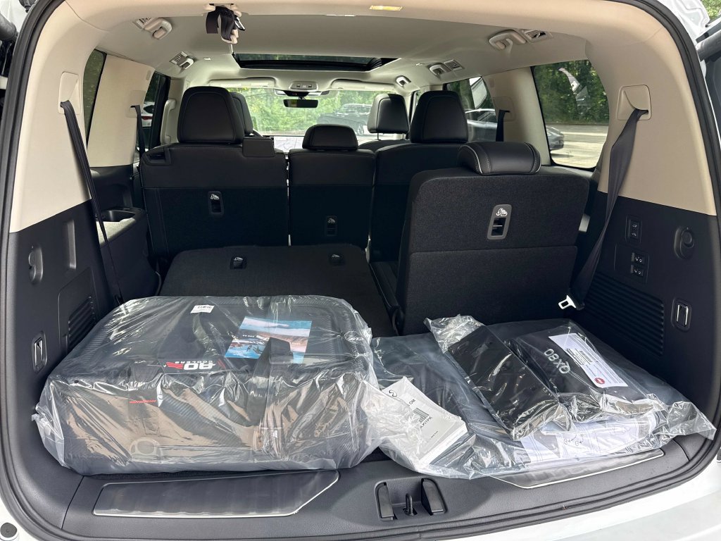 New 2027 INFINITI QX80 Luxe w/ Cargo Package RWD image 27