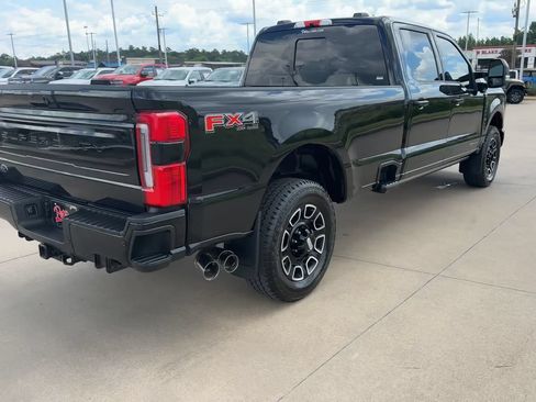 Used 2025 Ford F250 Platinum AWD/4WD image 8